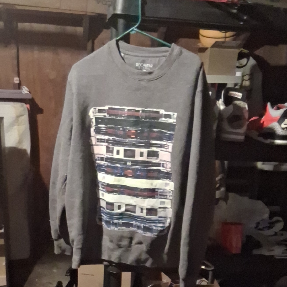 Rocawear Gray Graphic Crewneck Sweater